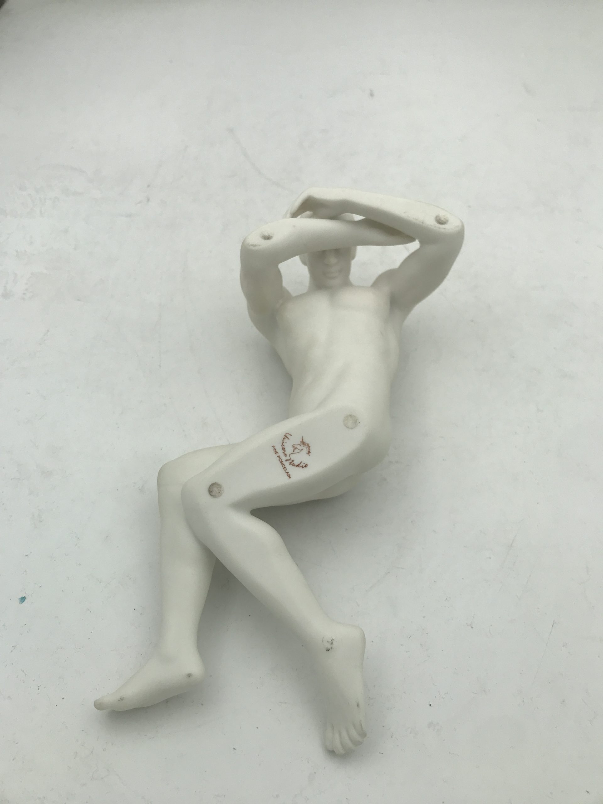 Nu Erkek Biblo - Görsel 3