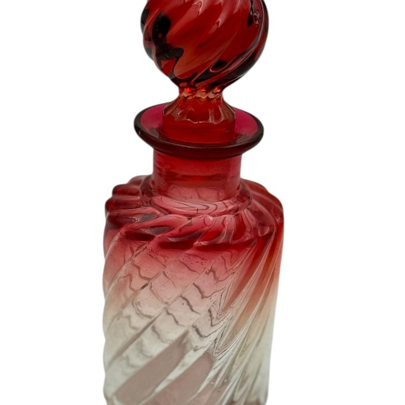 Parfüm Şişesi